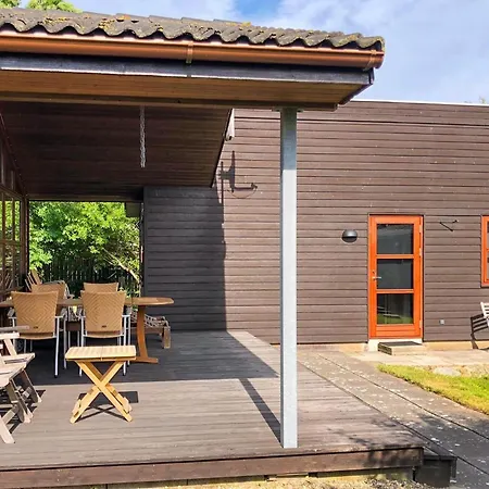 Awesome In With Kitchen Holiday home *